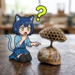 【衝撃】カタツムリの上に蜂の巣！？まさかの建設場所にツッコミ殺到！
